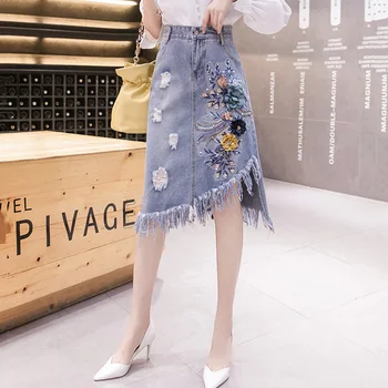 Женская Джинсовая юбка с цветочной вышивкой в национальном стиле, Летняя Новая Мода, Повседневная Асимметричная Джинсовая юбка с кисточками и высокой Талией, Свободная
